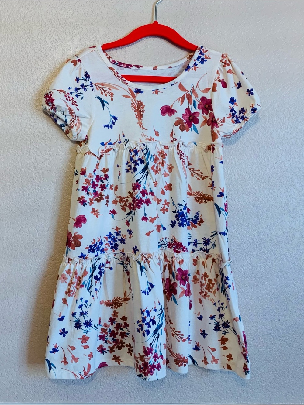 The Children’s Place dress new with tags. Girls size 5T.